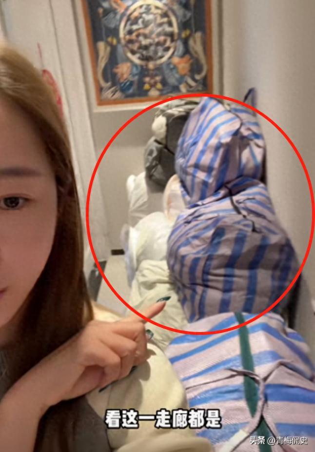 网红糖糖离婚含泪搬家网友挑刺：她丈夫算脱离苦海了(图1)