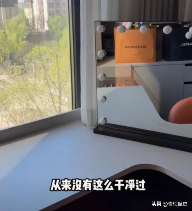 网红糖糖离婚含泪搬家网友挑刺：她丈夫算脱离苦海了(图12)