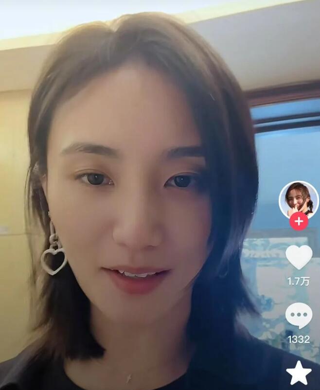 李亚鹏妻子透露搬家原因：缩减开支