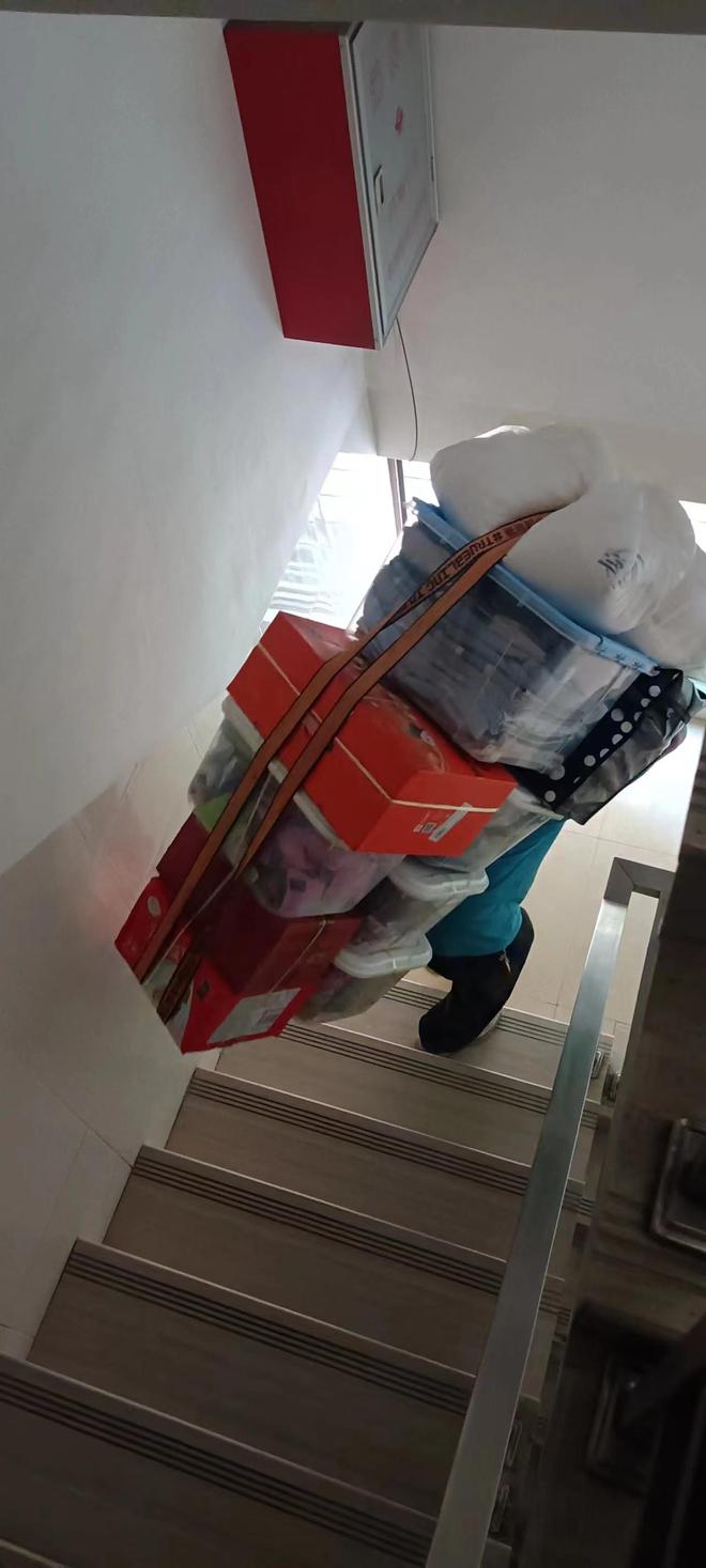 广州人人搬家专注公司搬迁与设备搬运服务细致可靠