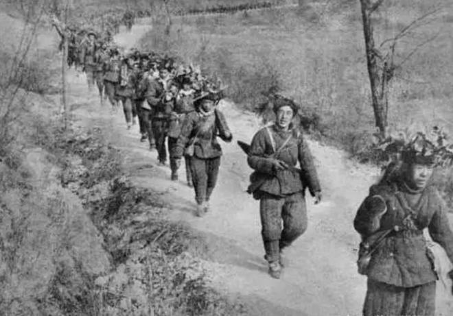 志愿军团长嫌南韩军太弱懒得去打却阴差阳错造就一战争史奇迹(图9)