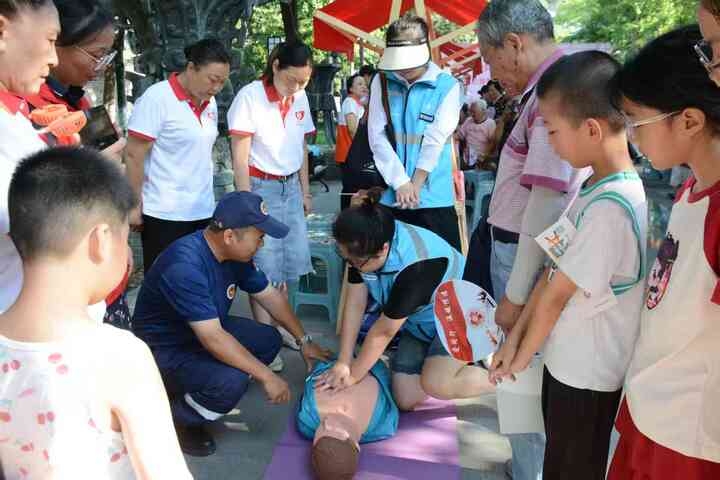 交汇点万再英“搬家”记(图2)