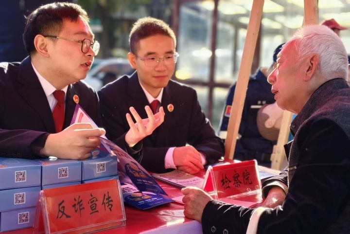 交汇点万再英“搬家”记(图3)